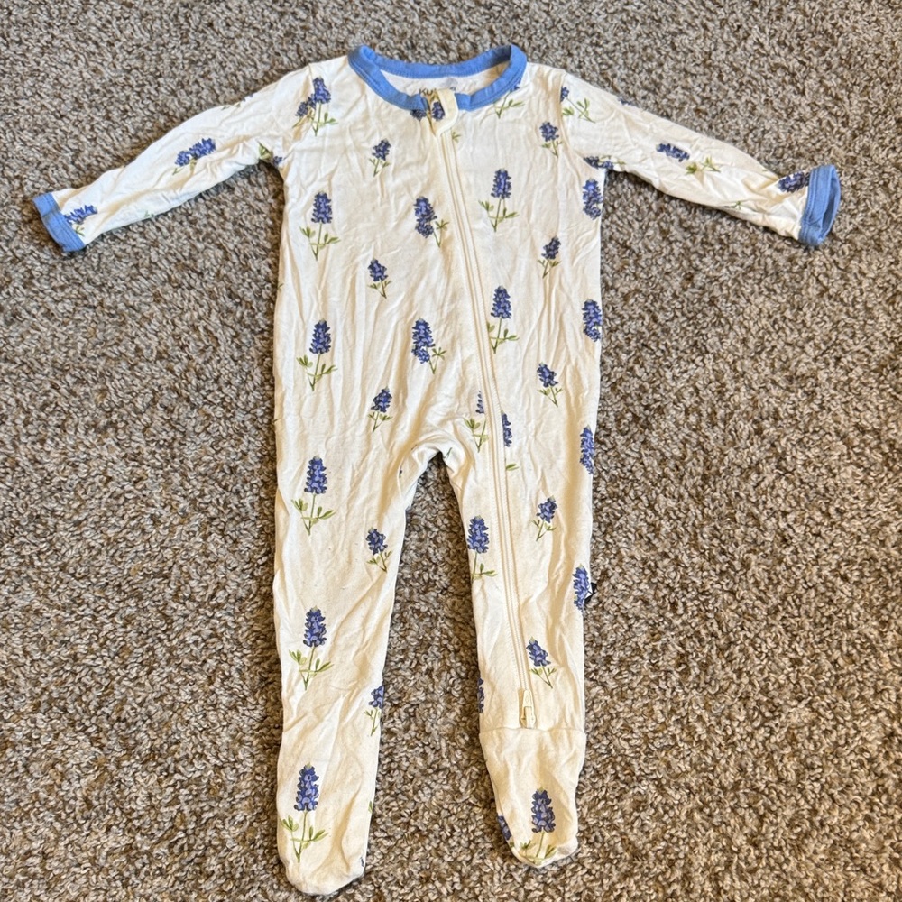 Kyte BABY Size 3-6 Zippered Footie - Lilac Print